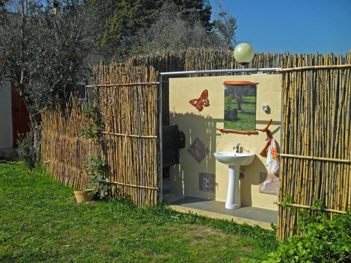 Hotel Camping Terreno-Ro-Bi-Li à Cutrofiano Extérieur photo